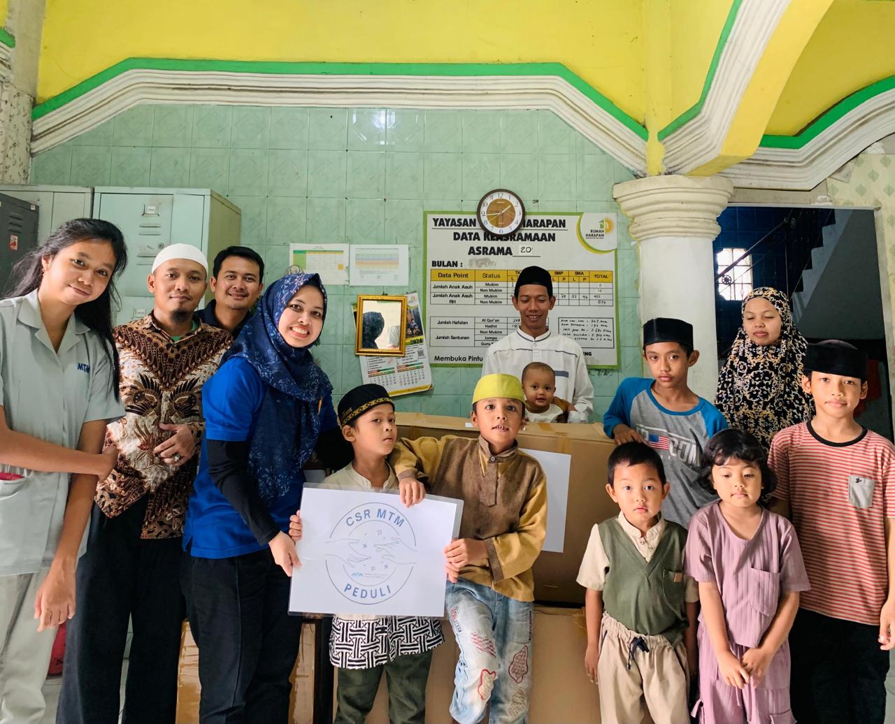 Donasi Buku dan Baju Layak Pakai